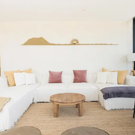 Villa Calma By Aura Collection *