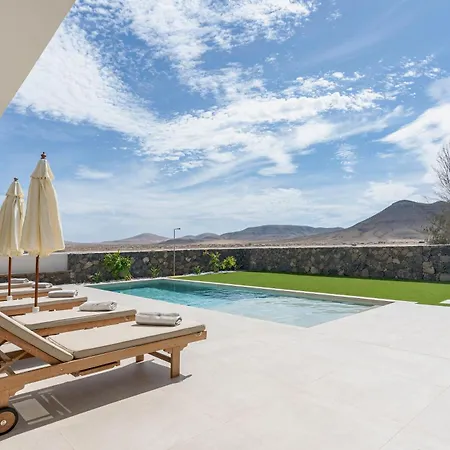 Villa Calma By Aura Collection *